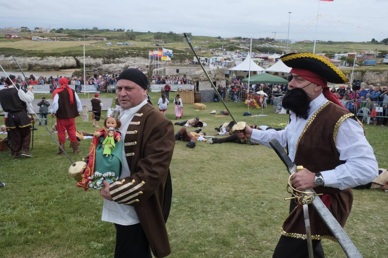Fotos: Desembarco pirata en la Virgen del Mar