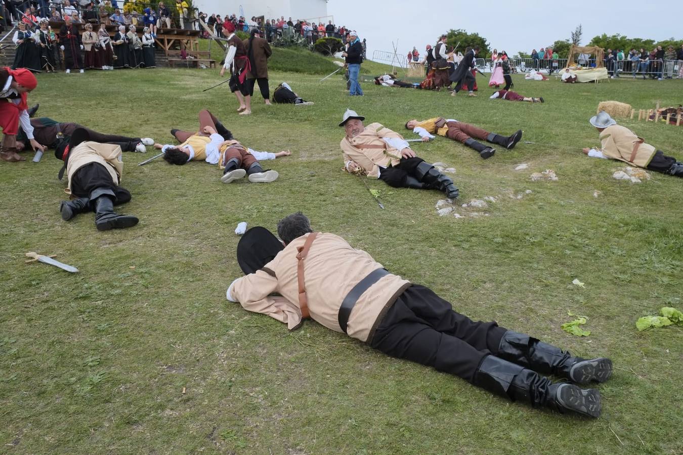 Fotos: Desembarco pirata en la Virgen del Mar