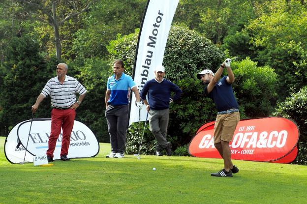 Varios jugadores del Másters, durante la primera jornada de la prueba, que arrancó el sábado. 