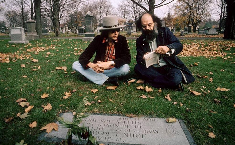 Bob Dylan y Allen Ginsberg. 