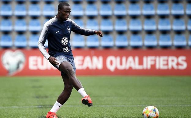 Ferland Mendy, durante un entrenamiento de la selección francesa. 