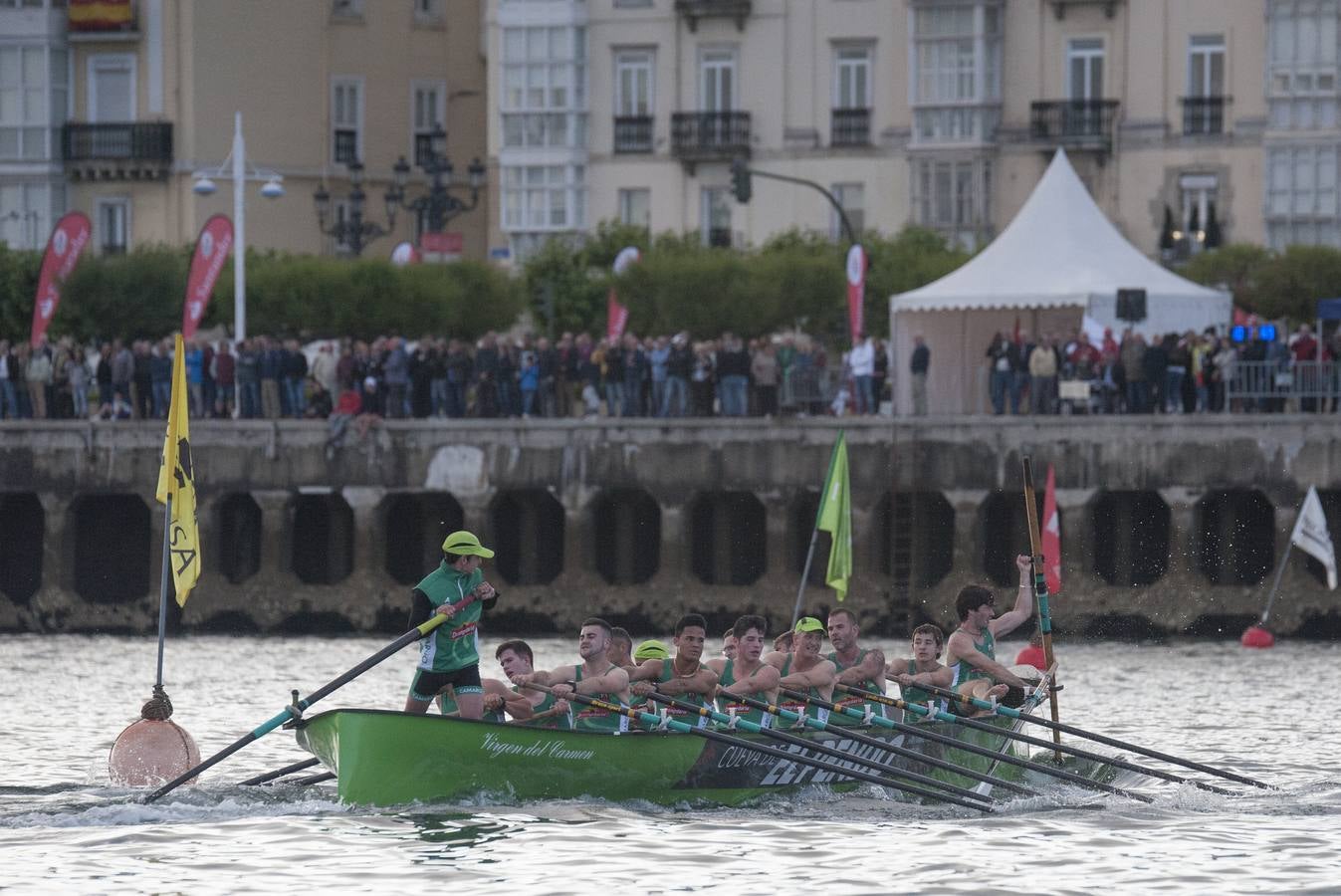 Fotos: Astillero se lleva la bandera Bansander