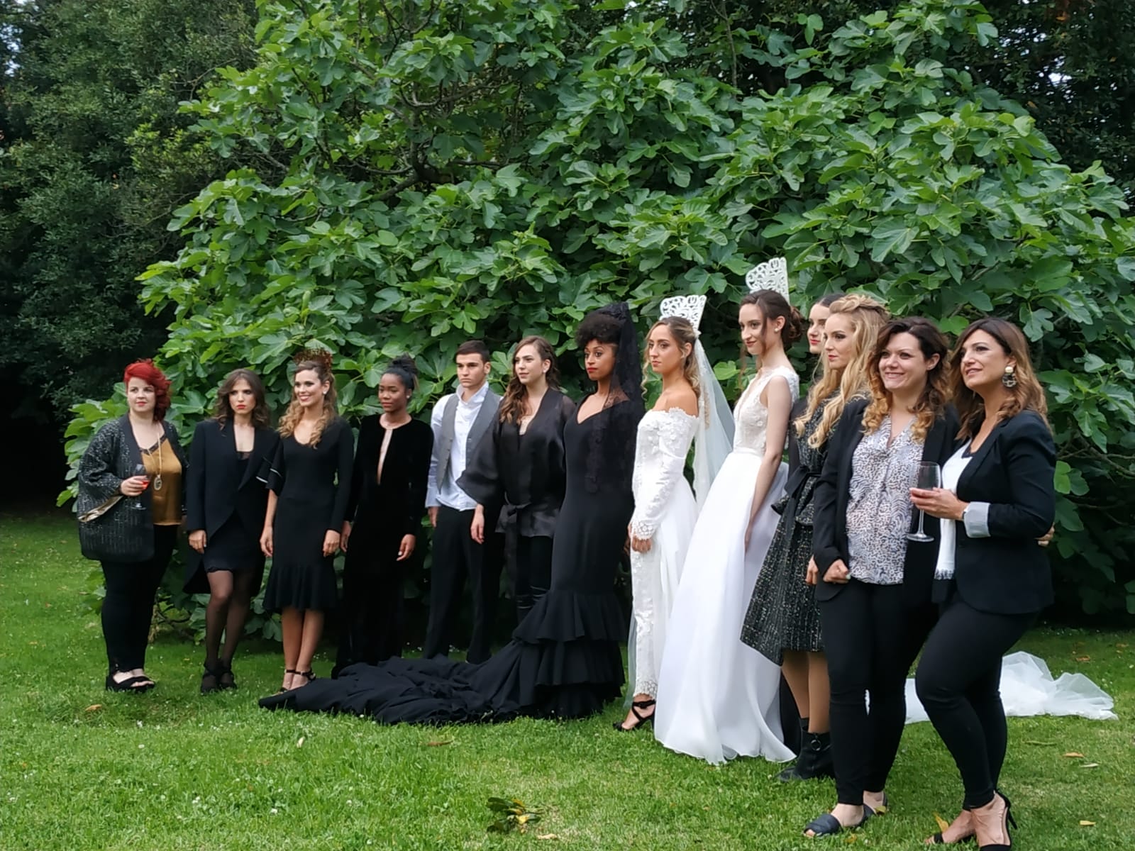 El romanticismo marcó la presentación de su colección 'Revenir' en el Hotel Escuela Las Carolinas