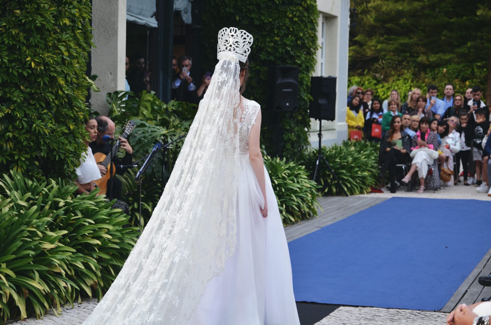 El romanticismo marcó la presentación de su colección 'Revenir' en el Hotel Escuela Las Carolinas