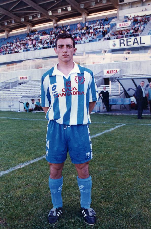 Pedro Munitis, vistiendo la camiseta del Rayo Cantabria.