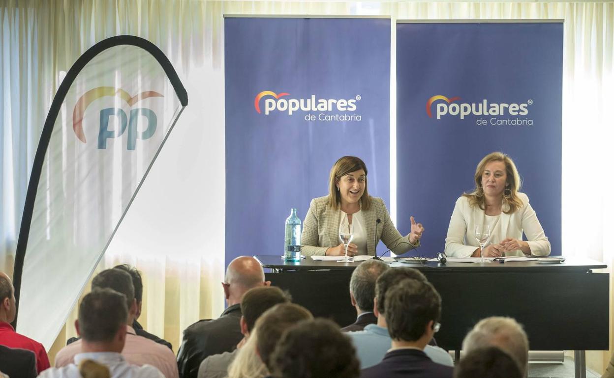 El PP acuerda constituir sendas juntas gestoras en Los Corrales de Buelna y Laredo