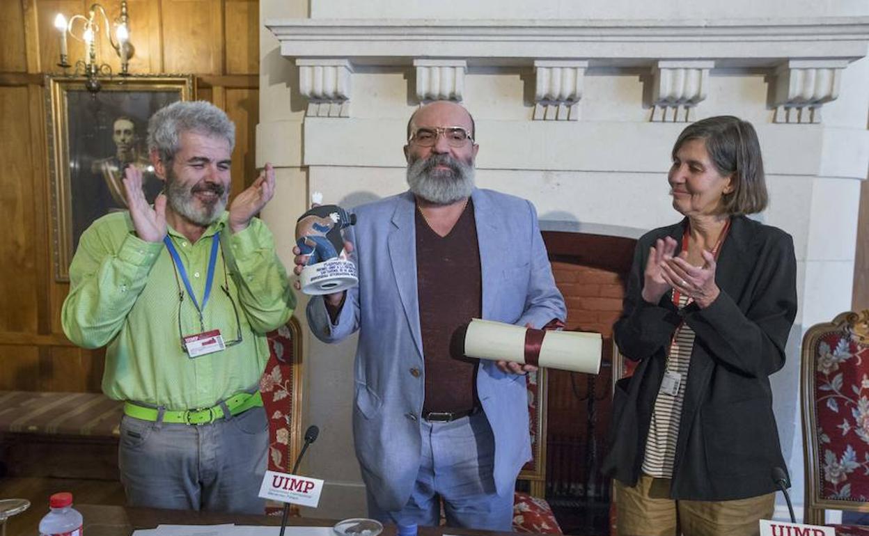 Lorenzo Caprile, Paco Delgado y María Luz Morán, ayer durante el acto de entrega del Premio de Cinematografía.