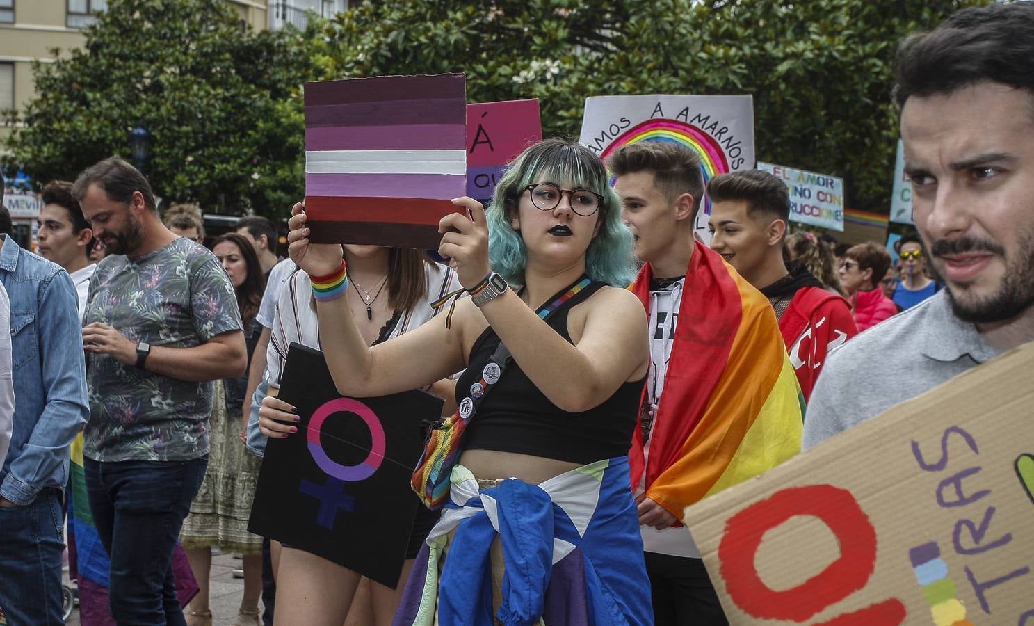 Fotos: La manifestación por el Día del Orgullo por el centro de Santander