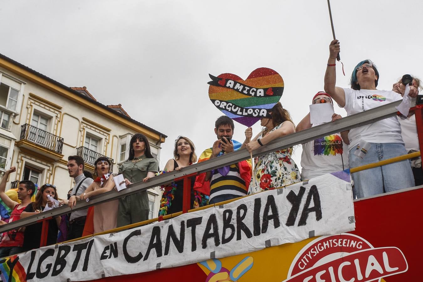 Fotos: La manifestación por el Día del Orgullo por el centro de Santander