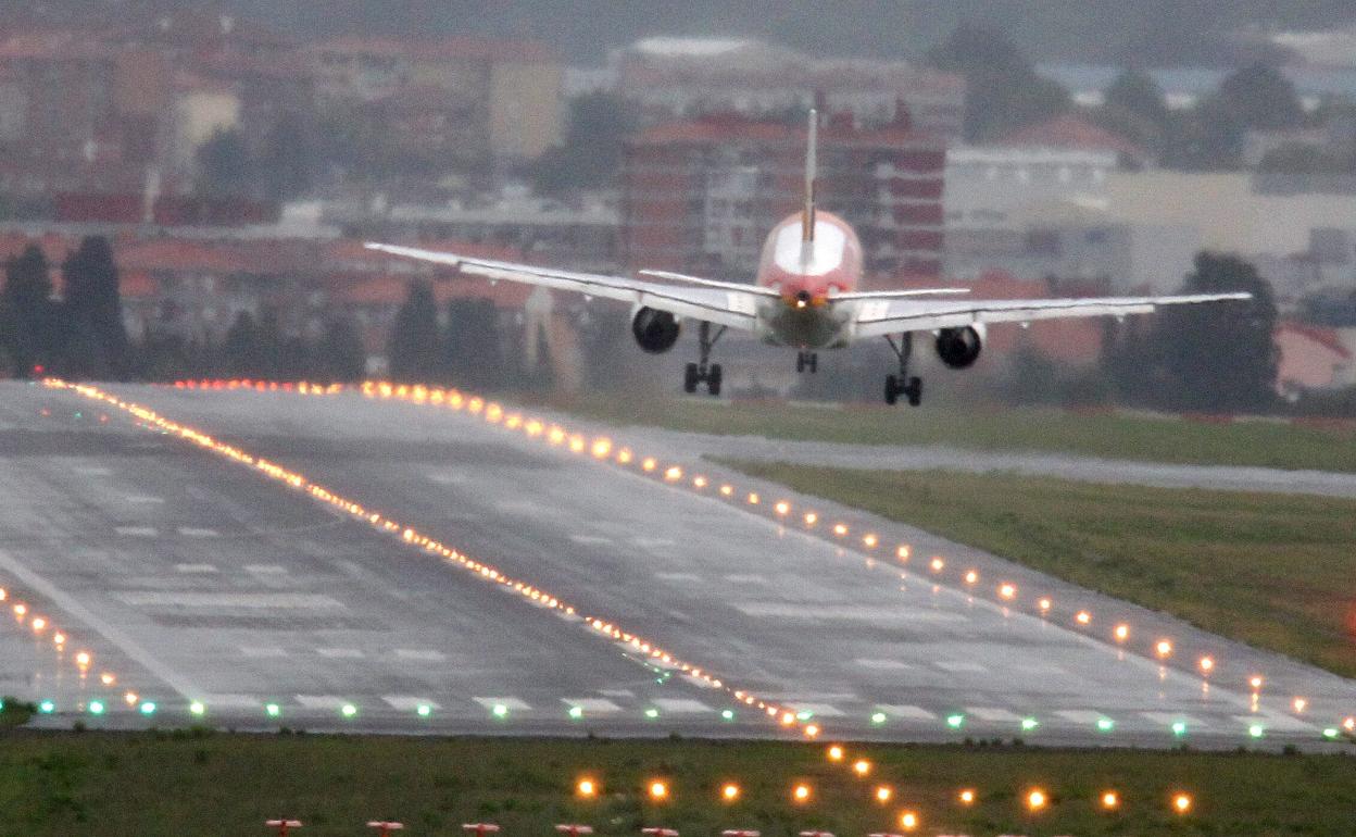 Hallan en Londres el cuerpo de un supuesto polizón que cayó de un avión
