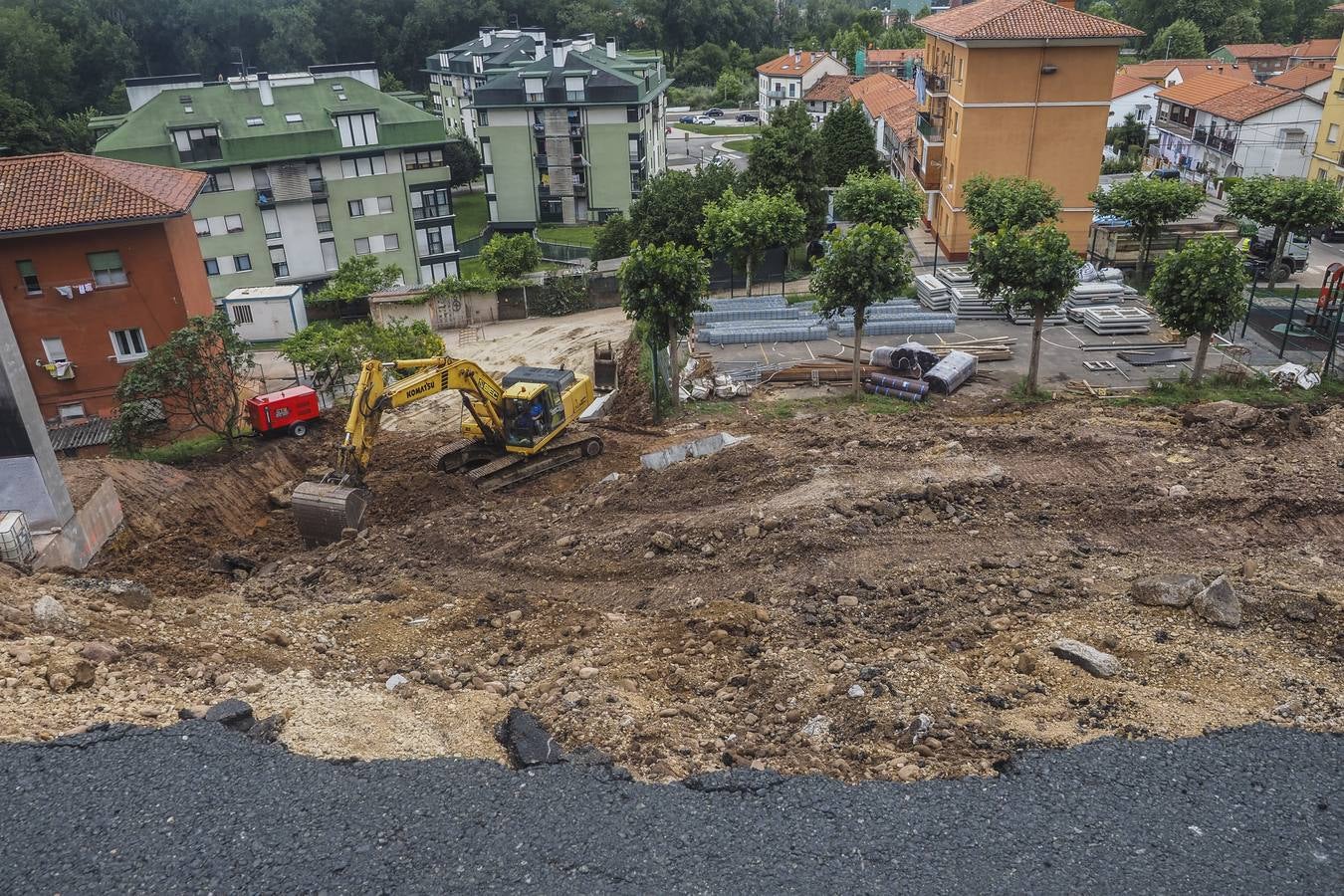 Fotos: Hundimiento de la calzada (A-67, a la altura de Barreda)