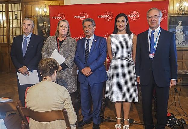  Estreno. Marín Quemada, Mar García-Hernández, Miguel Ángel Revilla, Gema Igual y Miguel Antoñanzas. 
