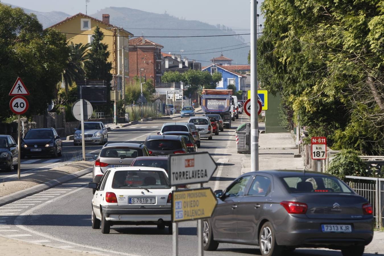 Fotos: Jueves de retenciones en la N-611