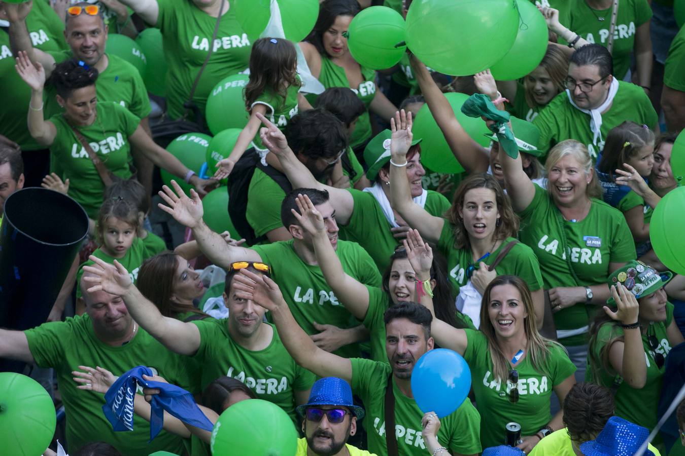 Fotos: Las calles de Santander se llenan de gente en el arranque de las fiestas