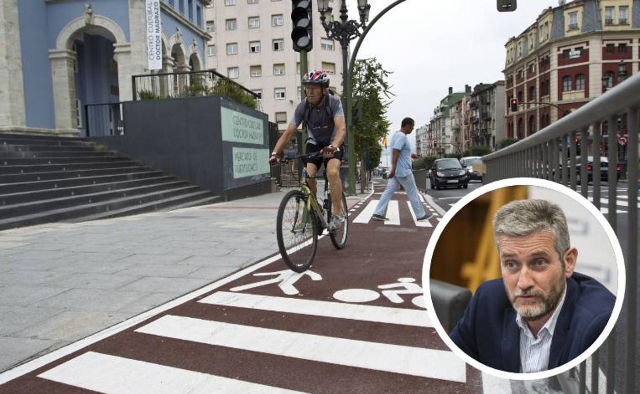 Carril bici en la zona de Puertochico de Santander.