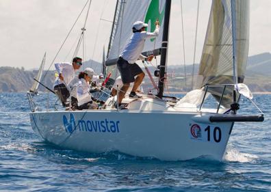 Imagen secundaria 1 - El cántabro Santurde completa la remontada y se proclama campeón del mundo de J80