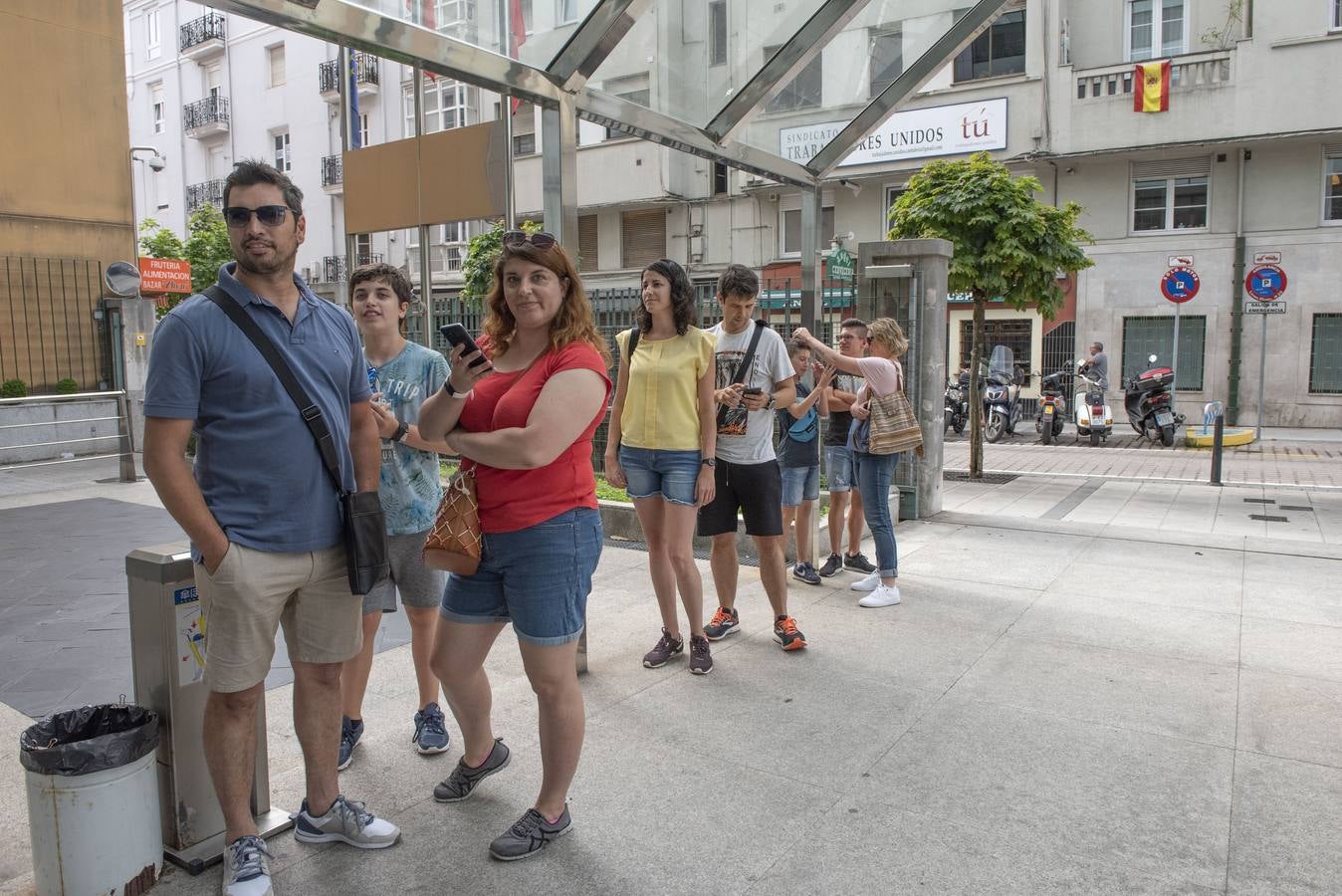 Revilla ha recibido este sábado a cuantas personas han querido acercarse a conocerlo.