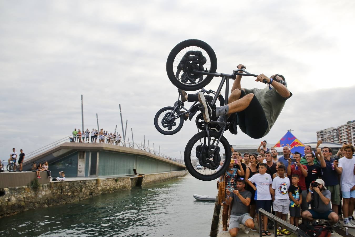 Fotos: Bicis por el aire