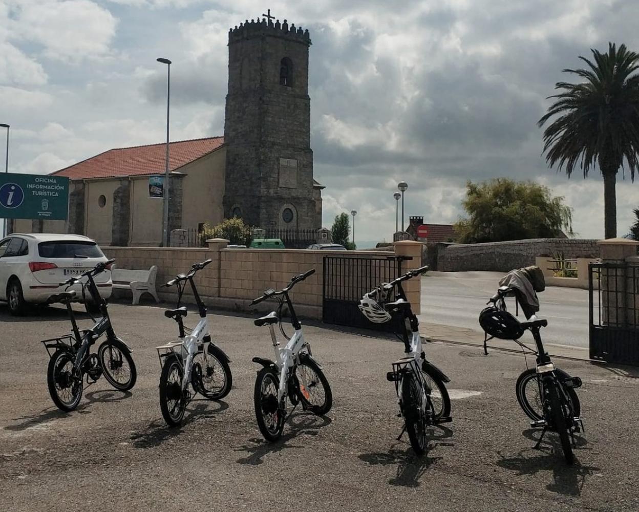 Algunas de las bicicletas eléctricas que ofrece el municipio.