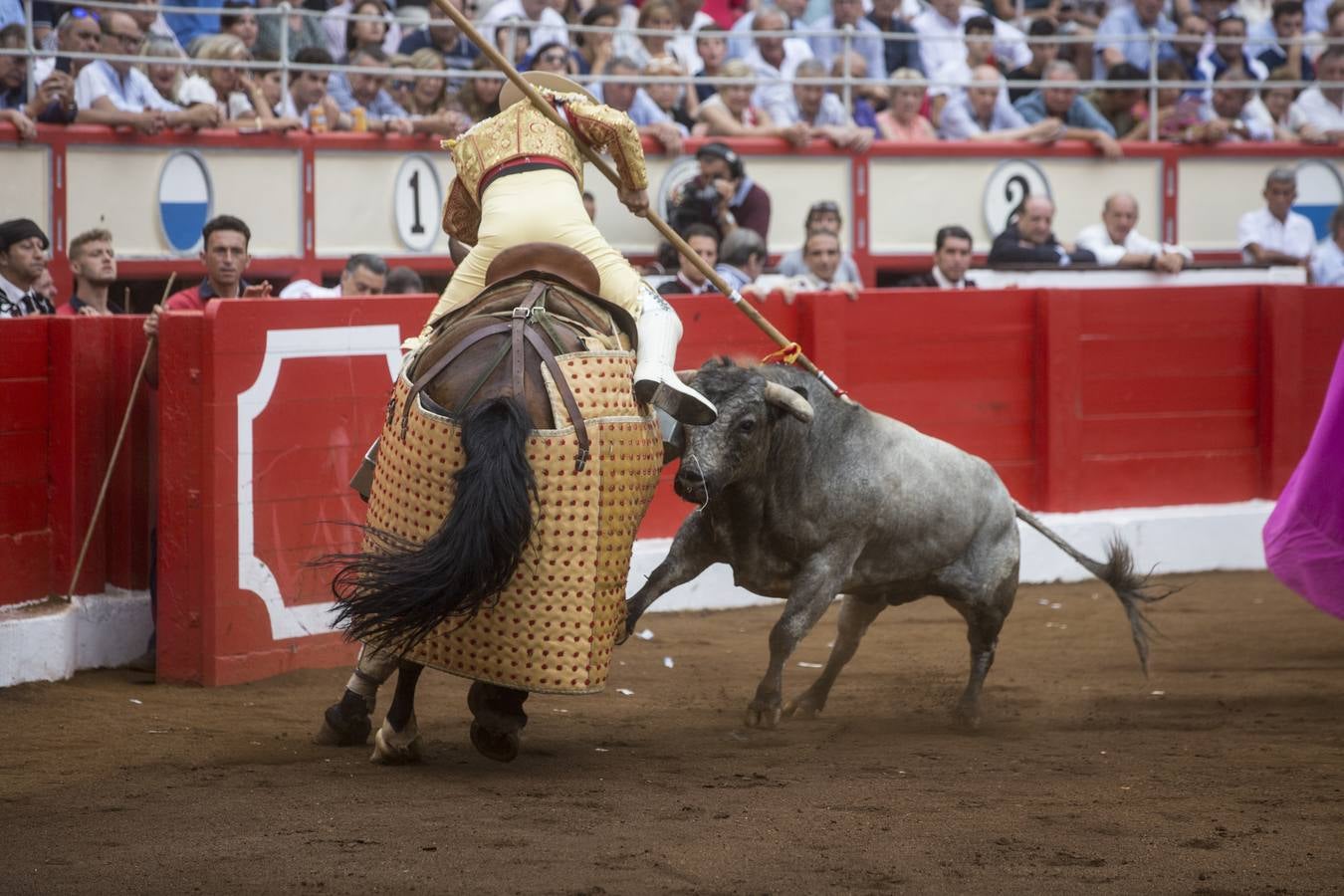 Curro Díaz, Manuel jesús 'El Cid' y Emilio de Justo en el tercer festejo de la Feria de Santiago