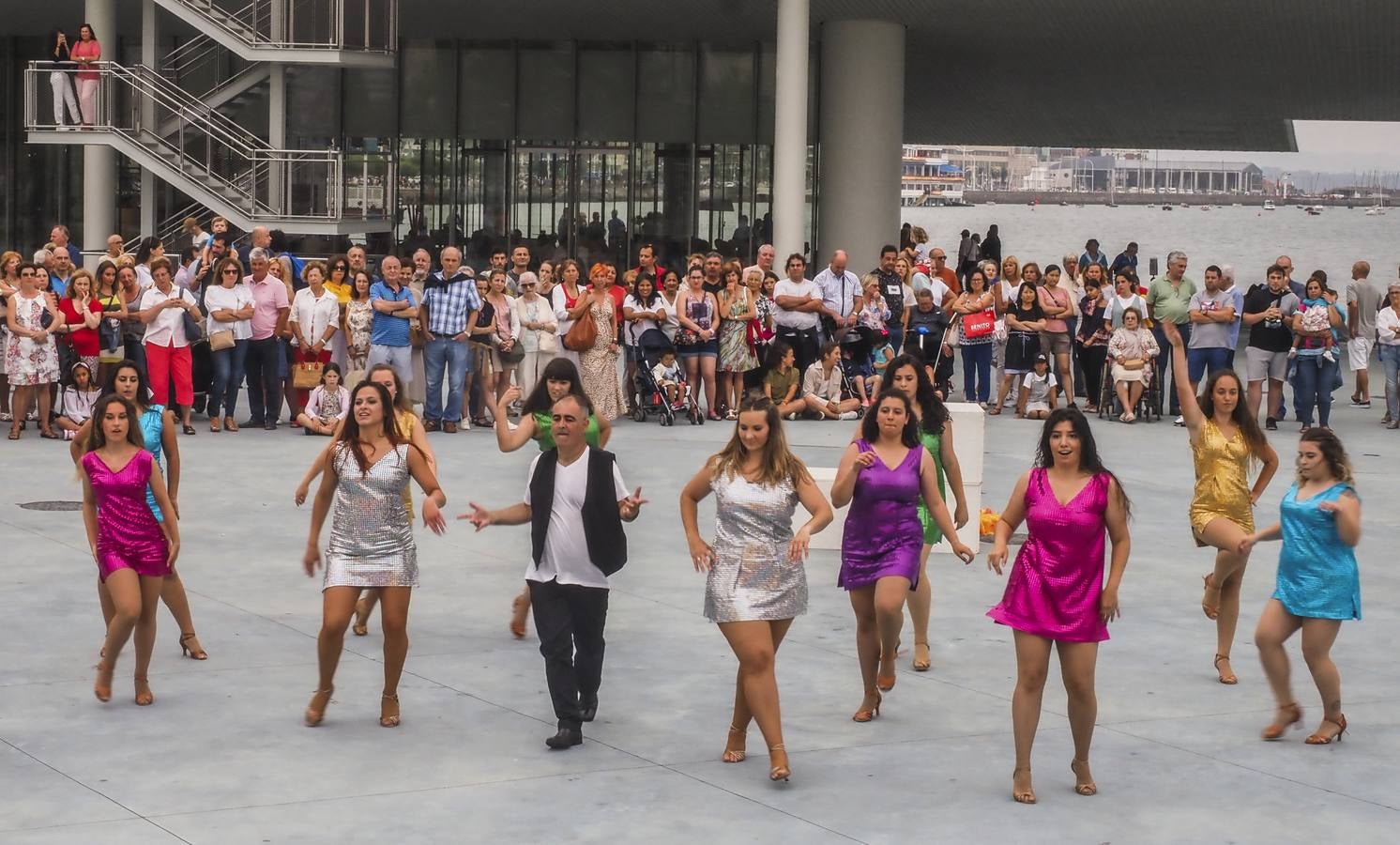 Imagen secundaria 1 - Un teatro frente a la catedral