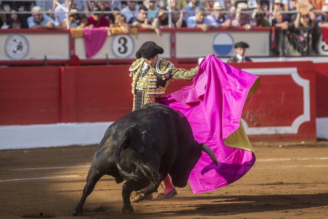 Quinto festejo de la feria con David Fandila 'El Fandi', Sebastián Castella y Alejandro Marcos