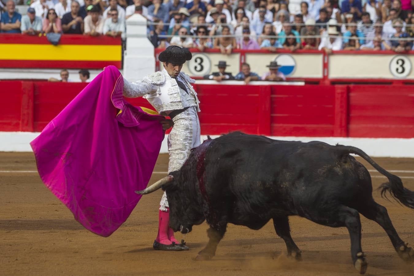 Quinto festejo de la Feria de Santiago con Miguel Ángel Perera; Julián López «El Juli», y Pablo Aguado 