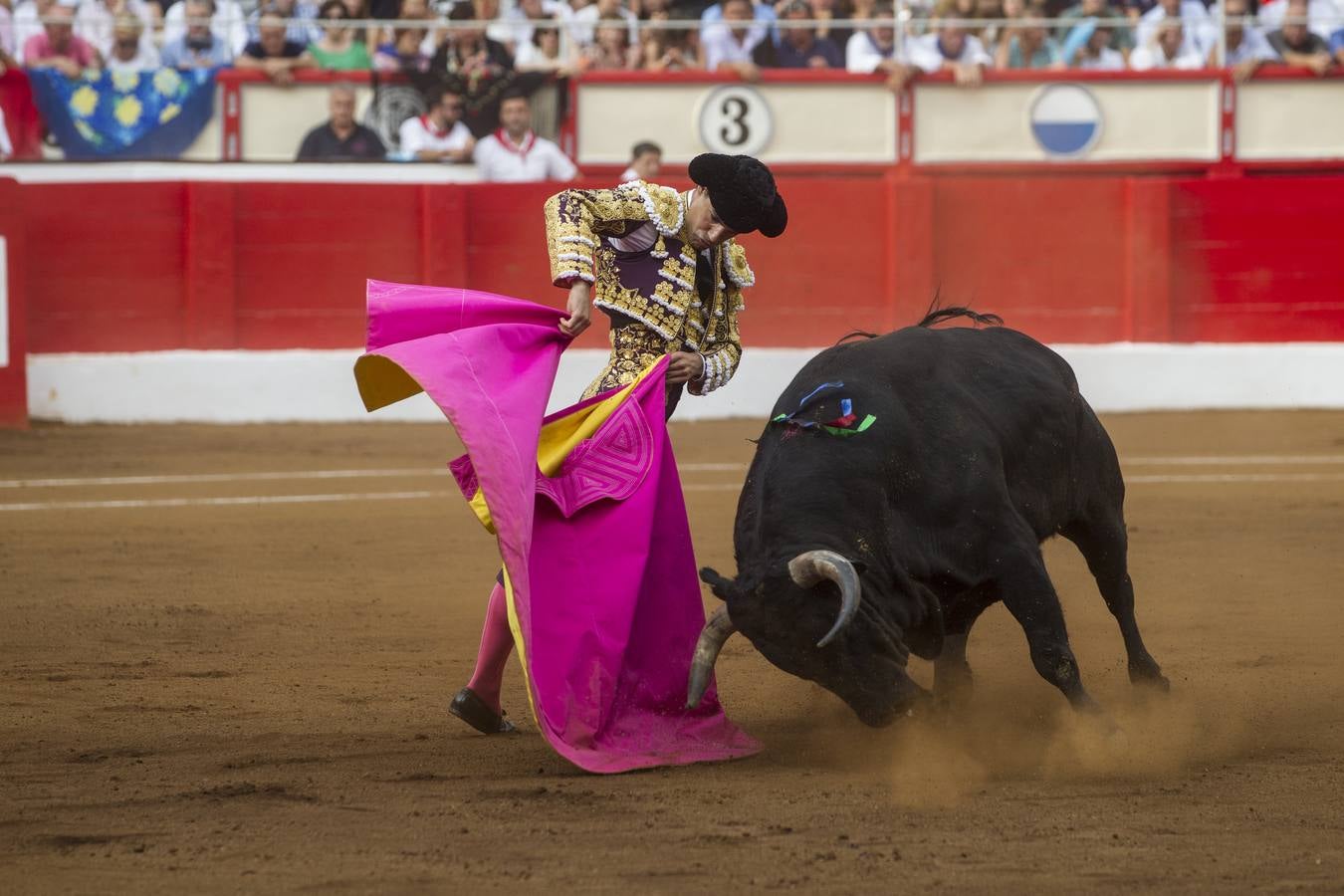 Quinto festejo de la Feria de Santiago con Miguel Ángel Perera; Julián López «El Juli», y Pablo Aguado 