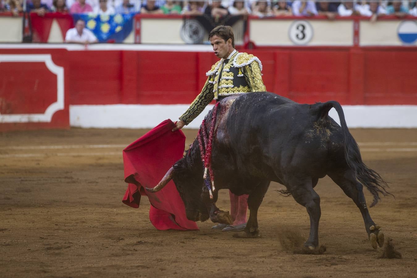 Quinto festejo de la Feria de Santiago con Miguel Ángel Perera; Julián López «El Juli», y Pablo Aguado 