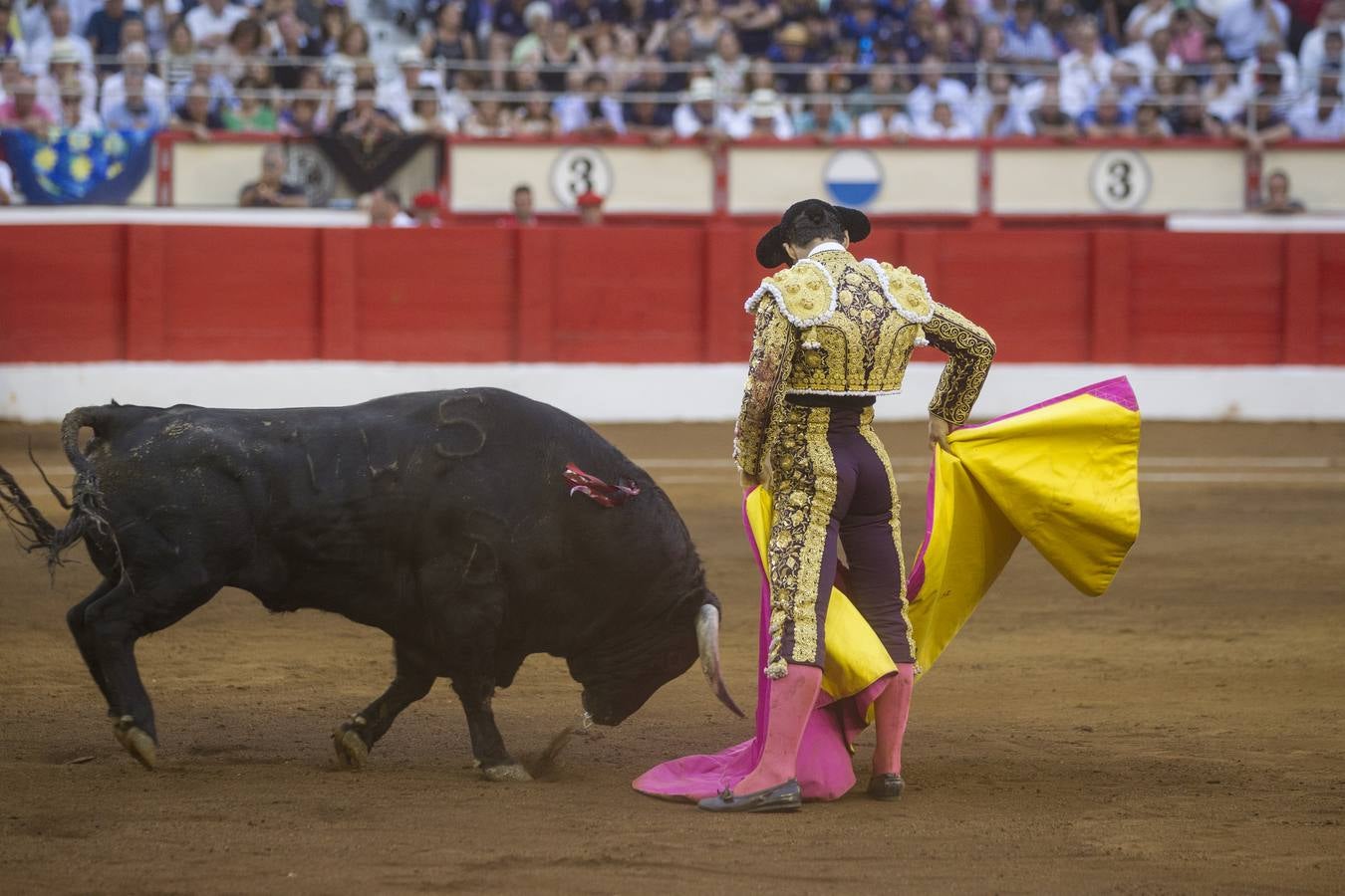 Quinto festejo de la Feria de Santiago con Miguel Ángel Perera; Julián López «El Juli», y Pablo Aguado 