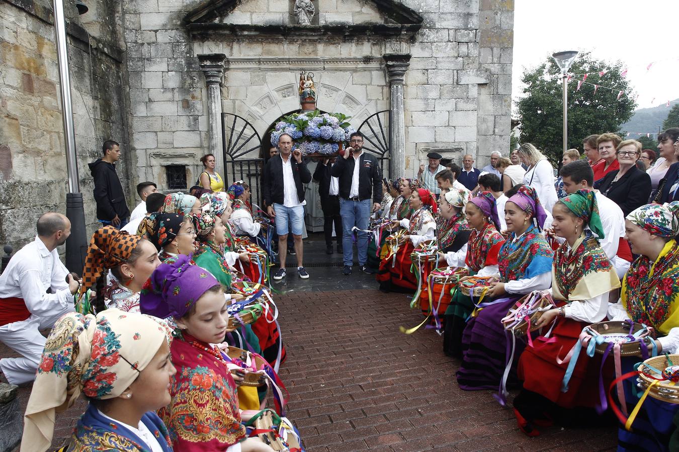 Fotos: Tanos celebra la procesión de Santa Ana