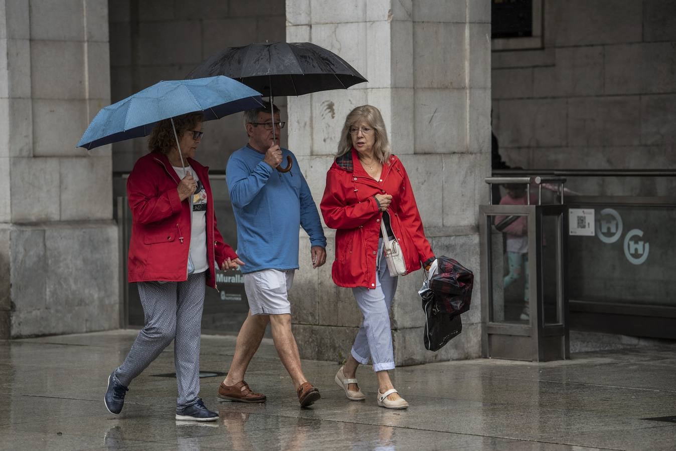 La borrasca que azota el norte de España ha llegado a Cantabria, que hasta el domingo no volverá a ver sus cielos despejados.