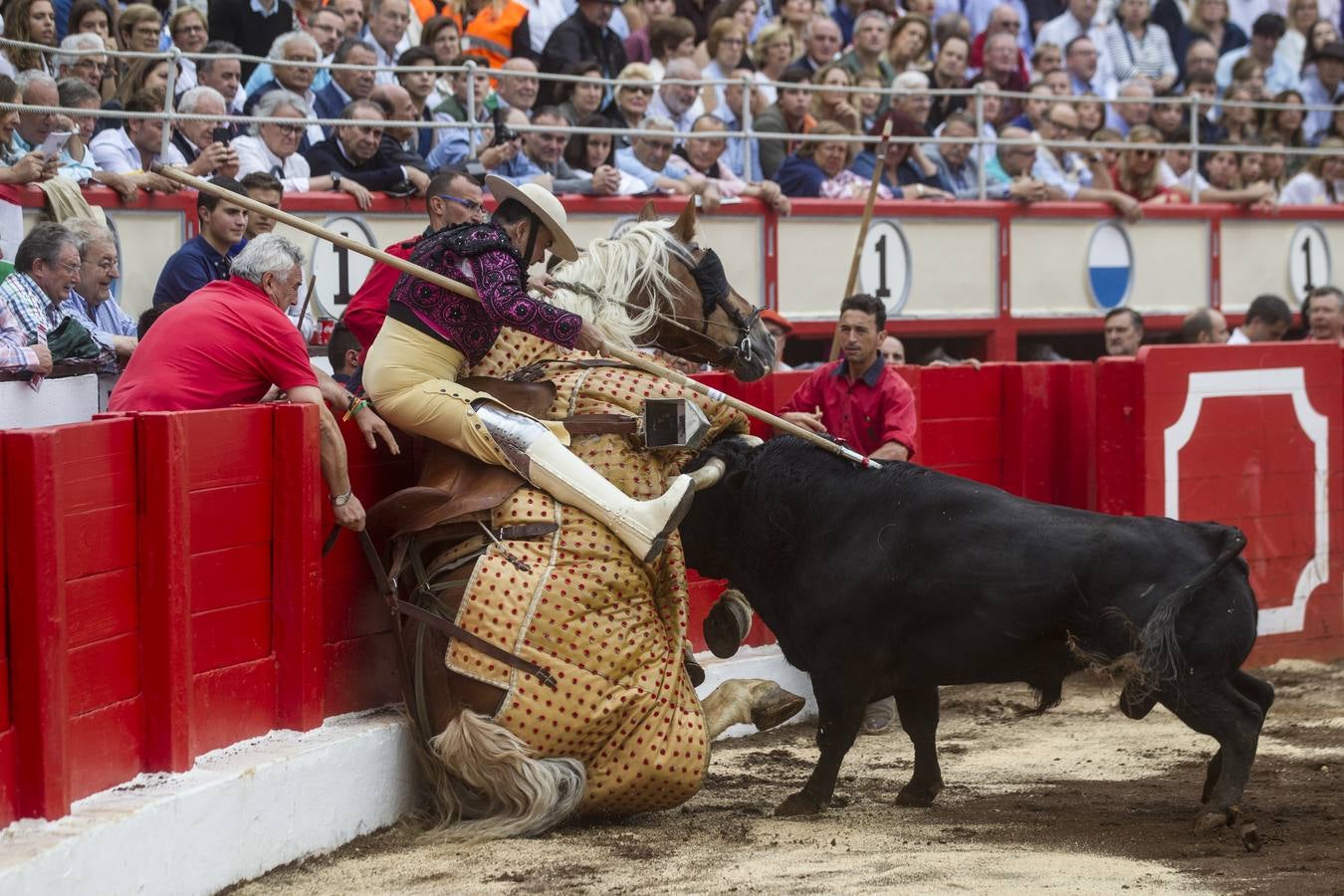 Sexto festejo de la Feria de Santiago con Cayetano, Diego Urdiales y José María Manzanares