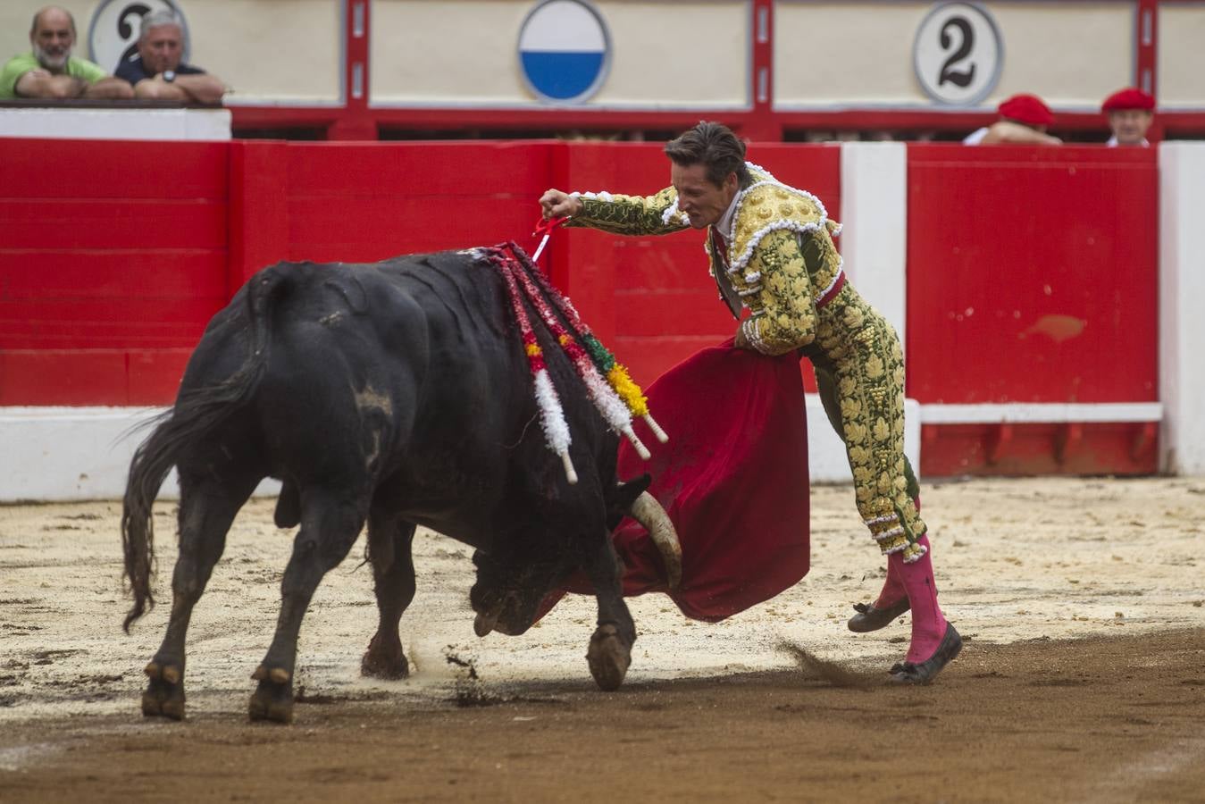 Sexto festejo de la Feria de Santiago con Cayetano, Diego Urdiales y José María Manzanares