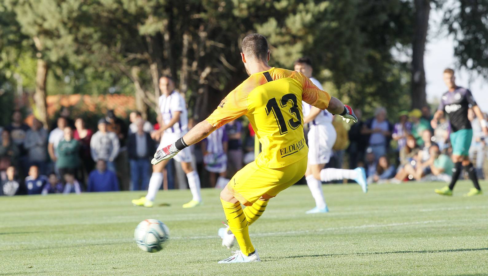 Partido de pretenporada ante un Primera en el Torneo Canal de Castilla