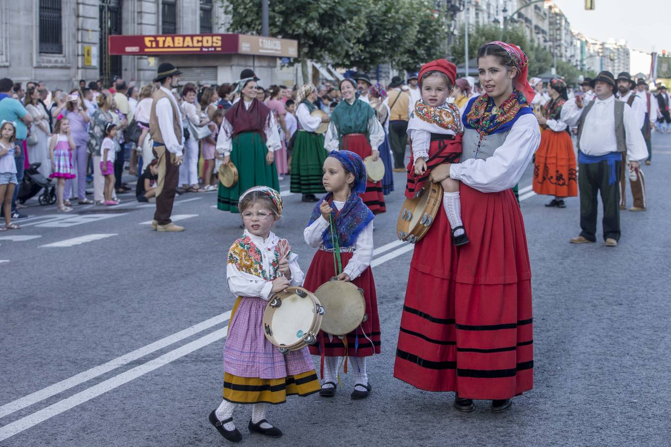 Fotos: La tradición invade Santander