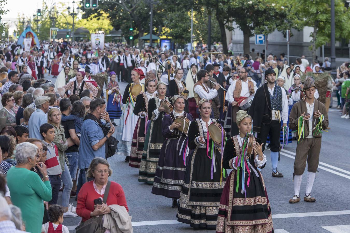 Fotos: La tradición invade Santander