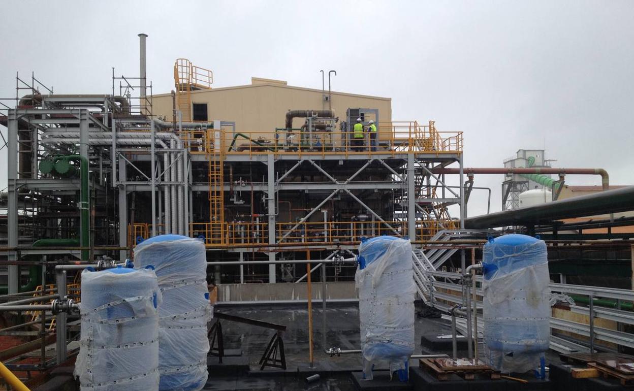 Nueva planta de cloro que la portuguesa Bondalti construye en el recinto de Solvay.