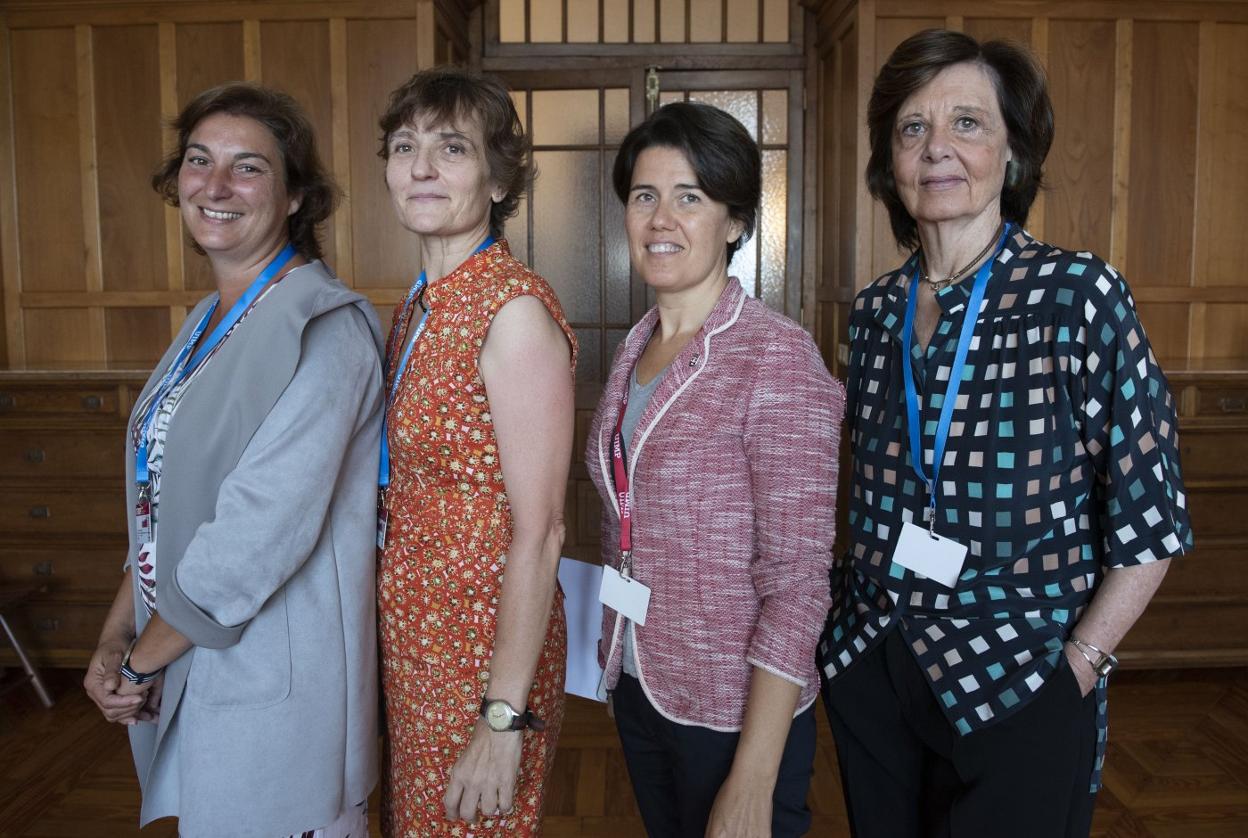 Pilar Fatás, Carmen Jiménez, Araceli Gómez y María José Salazar inauguraron la nueva edición de la Escuela de Arte y Patrimonio.