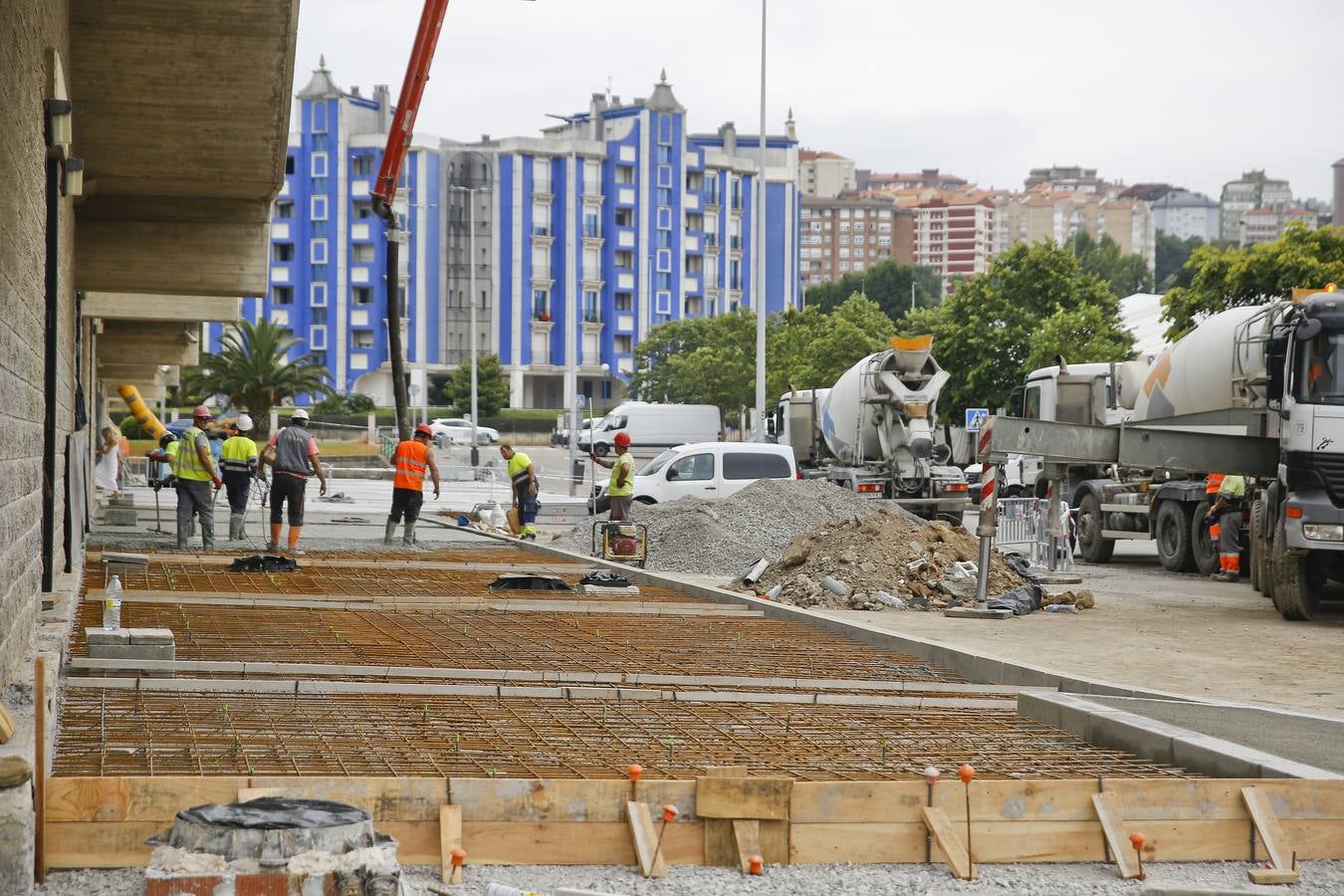 Los trabajos para adecuar el estadio del club cántabro avanzan a buen ritmo.