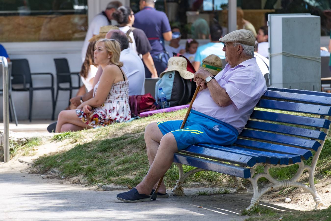 La comunidad ha alcanzado hoy altas temperaturas. Cualquier sombra o soplo de aire se agradece. 