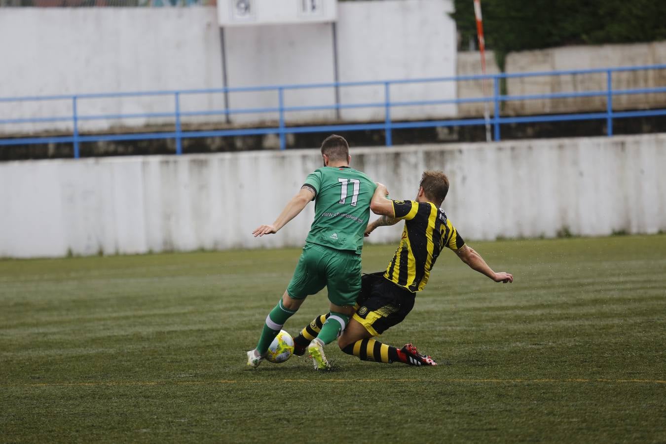 El Cayón se impuso al Vimenor en los penaltis tras empatar a uno y llegó a la antesala de la final de la Copa Federación