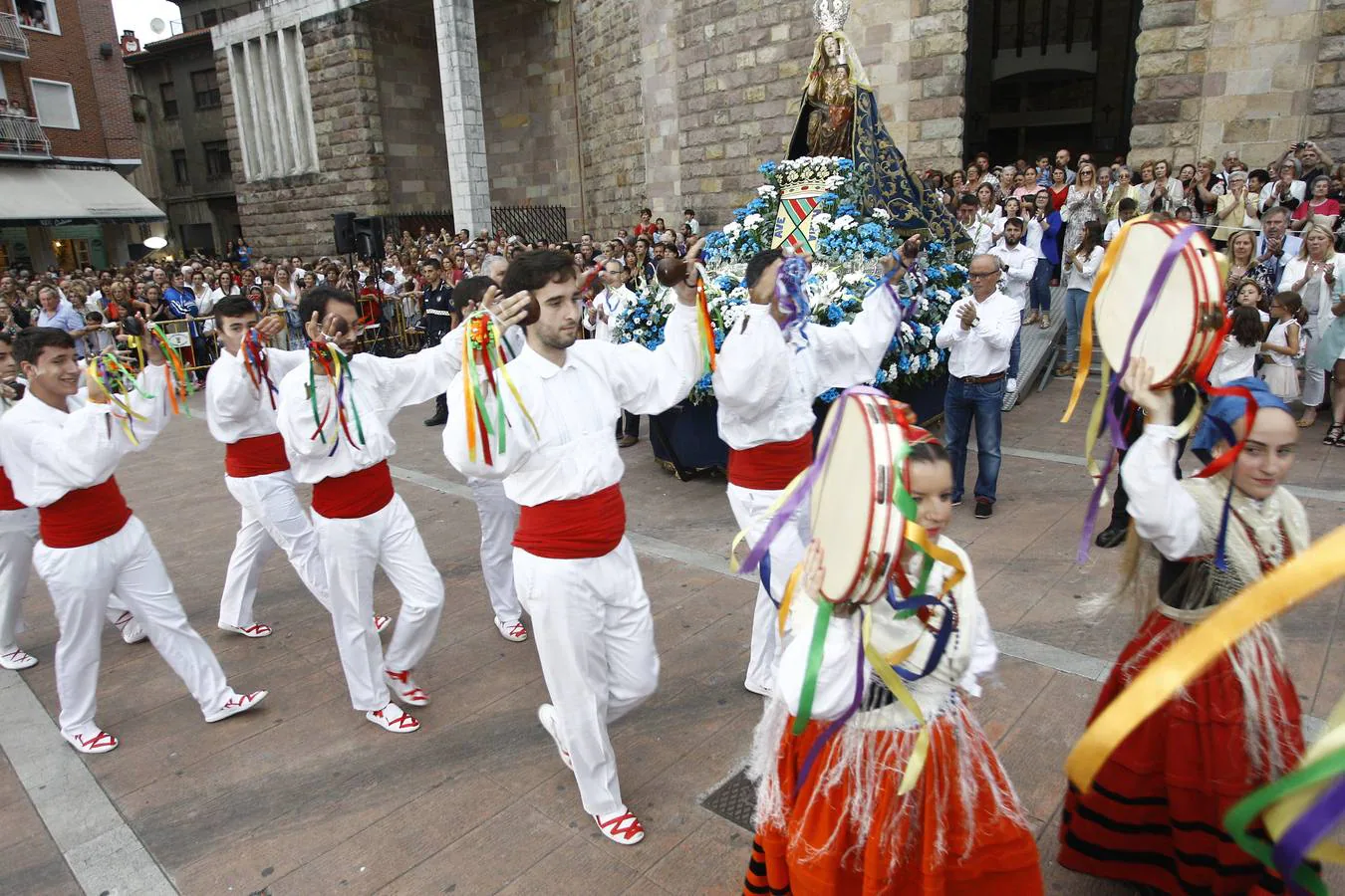 Fotos: Procesión de la Virgen Grande en Torrelavega