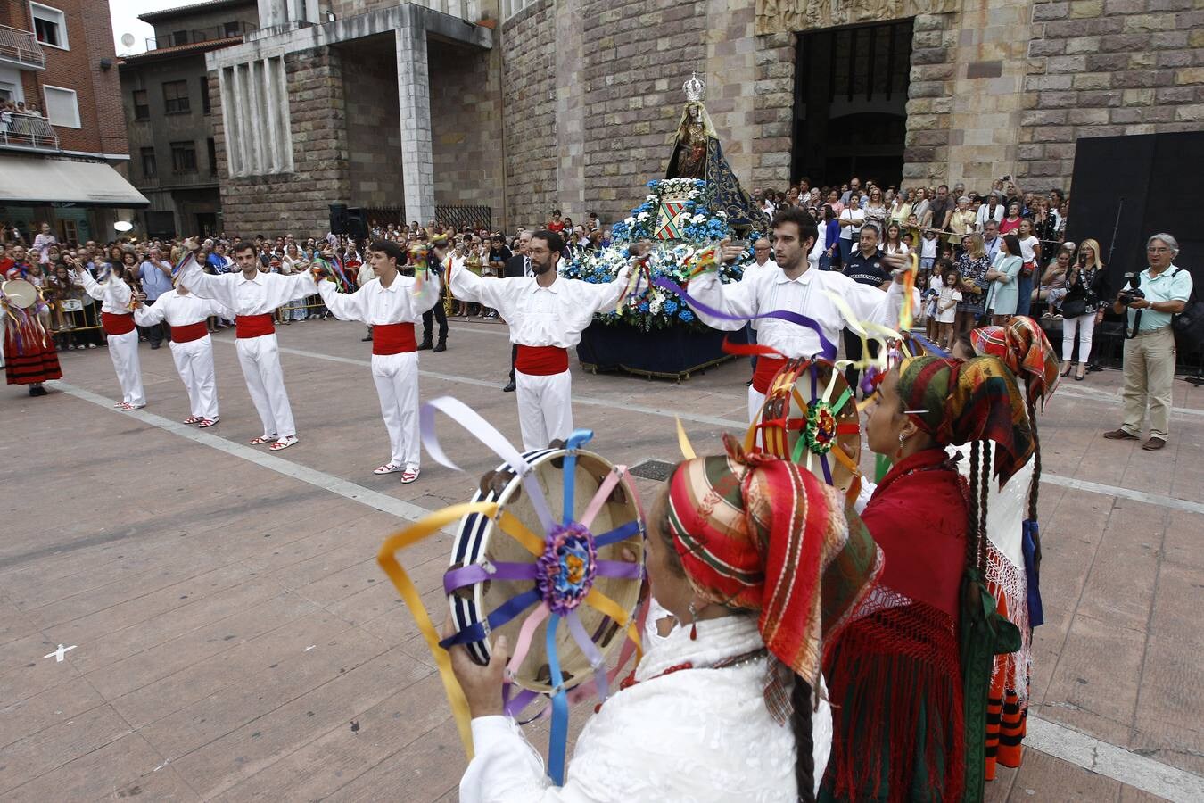 Fotos: Procesión de la Virgen Grande en Torrelavega