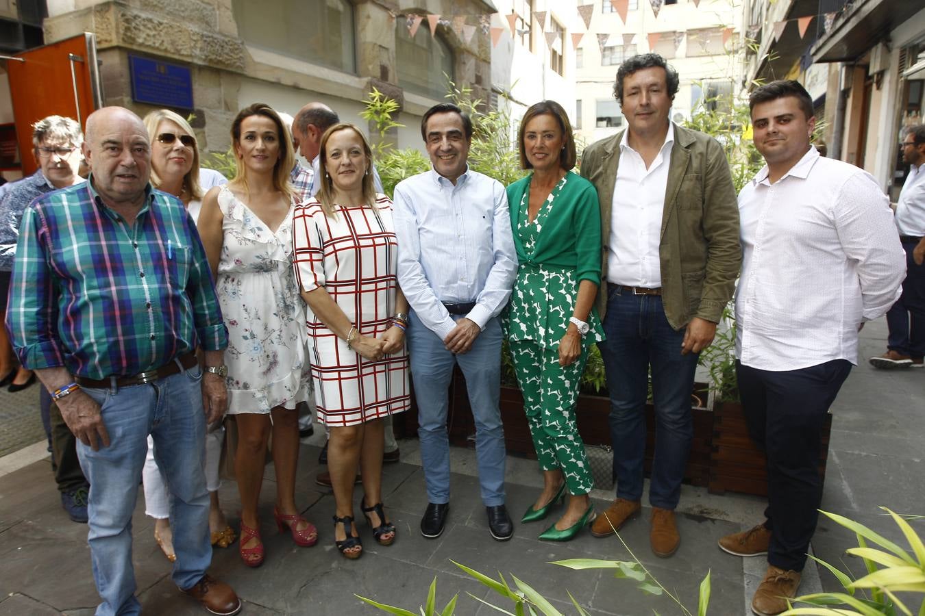 Rafael Fernández, Luisa del Val, Lucía Montes, Isabel Urrutia, Ildefonso Calderón, Marta Fernández-Teijeiro, Íñigo Fernández y Miguel Ángel Vargas.