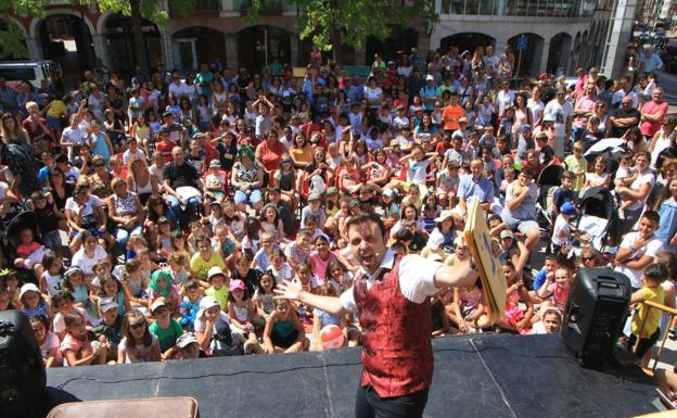 La magia vive en las calles de Torrelavega