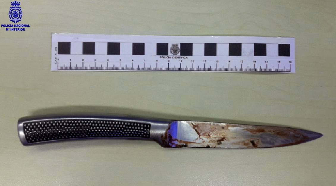 Detenido por agredir a un amigo con un cuchillo de cocina en una discusión