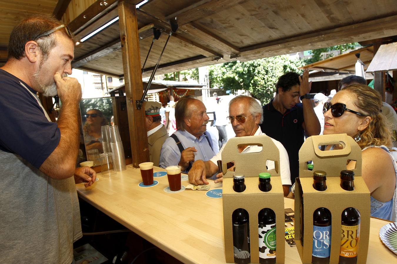 Fotos: La Feria del Hojaldre endulza las fiestas de La Patrona