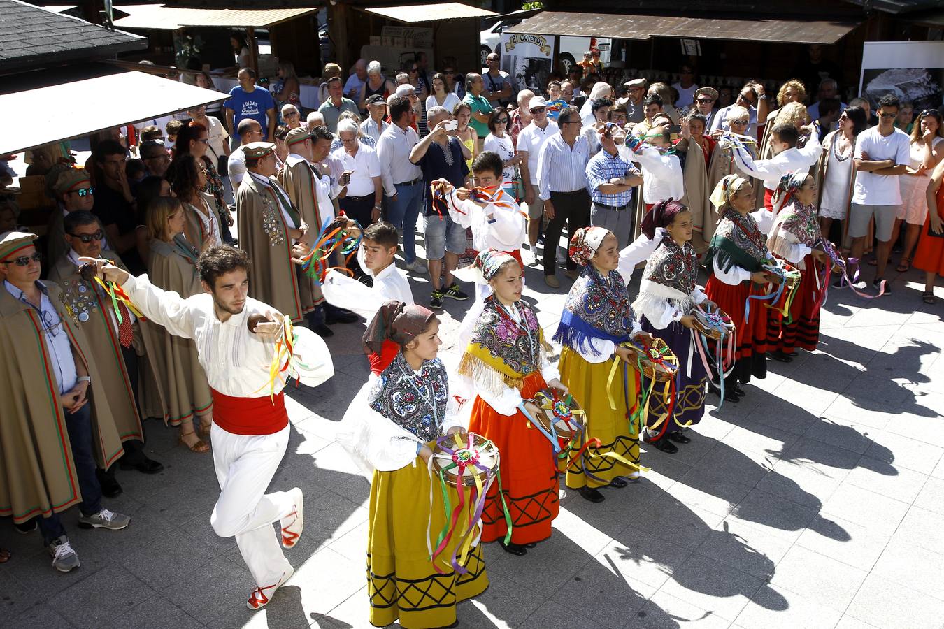 Fotos: La Feria del Hojaldre endulza las fiestas de La Patrona