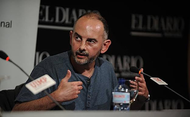 Félix J. Palma, ayer, durante su en los 'Martes literarios' en los que habló de su trayectoria y su última novela